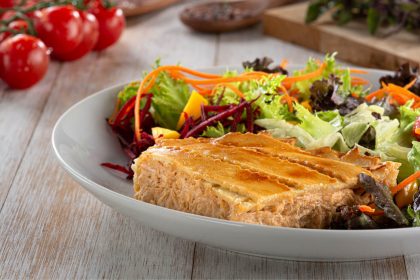 Torta de Frango com requeijão